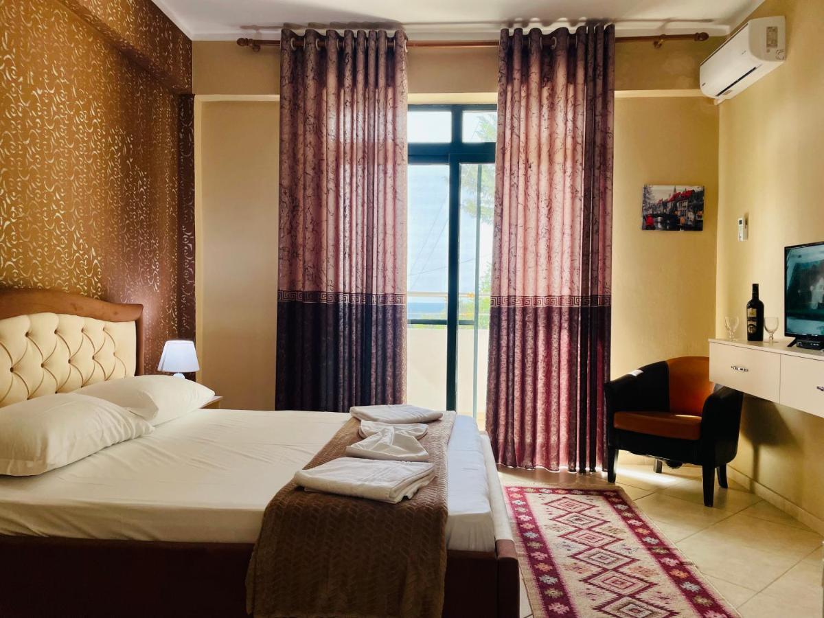 Vila3 Hotel Avlonya Dış mekan fotoğraf