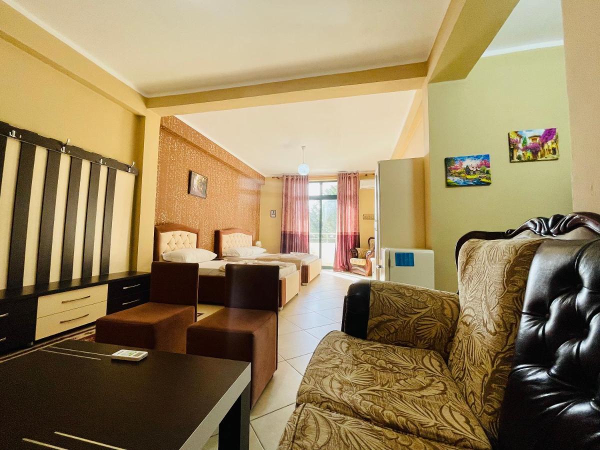 Vila3 Hotel Avlonya Dış mekan fotoğraf