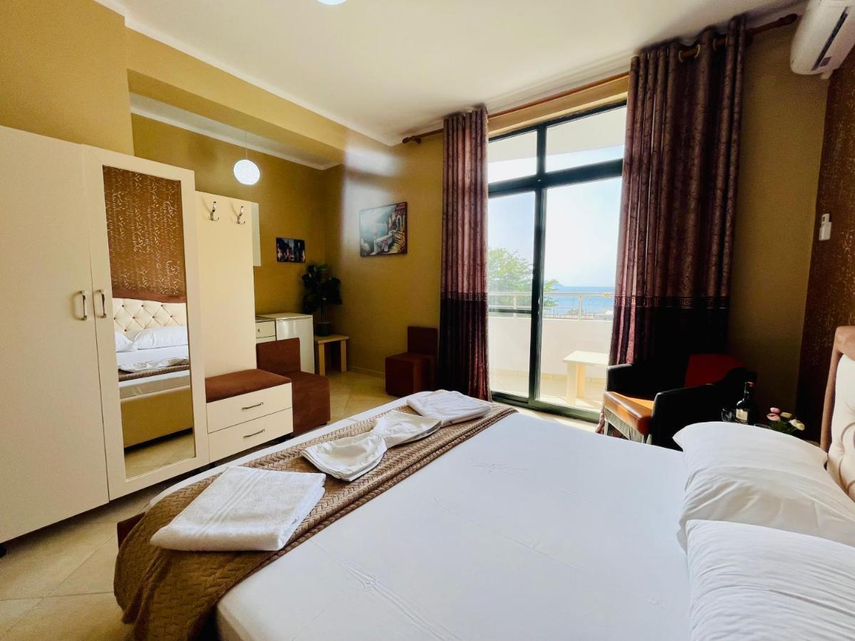 Vila3 Hotel Avlonya Dış mekan fotoğraf